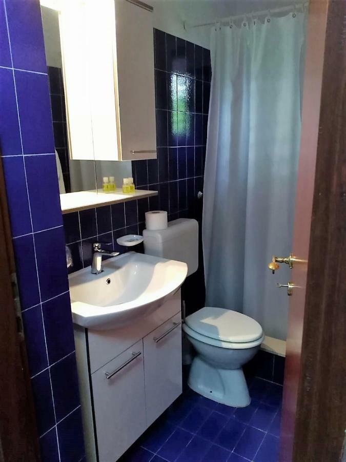 סופטאר Apartman Mladenka מראה חיצוני תמונה